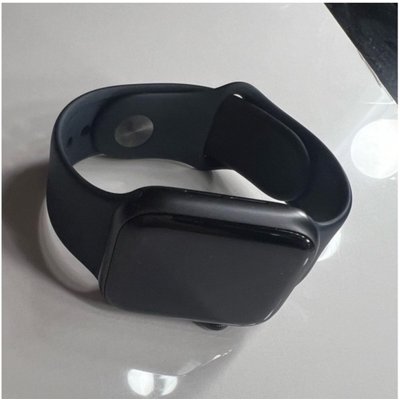 Apple Watch SE - Picture 3 of 5